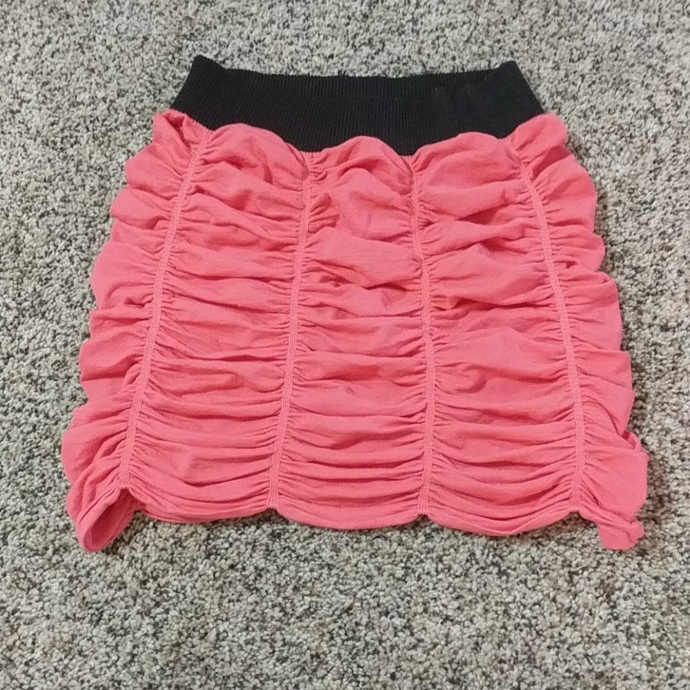 Like new stretchy salmon colored skirt